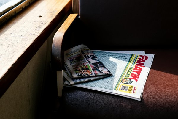 What Are the Best Tips for Managing a Pet's Fear of Storms and Loud Noises?